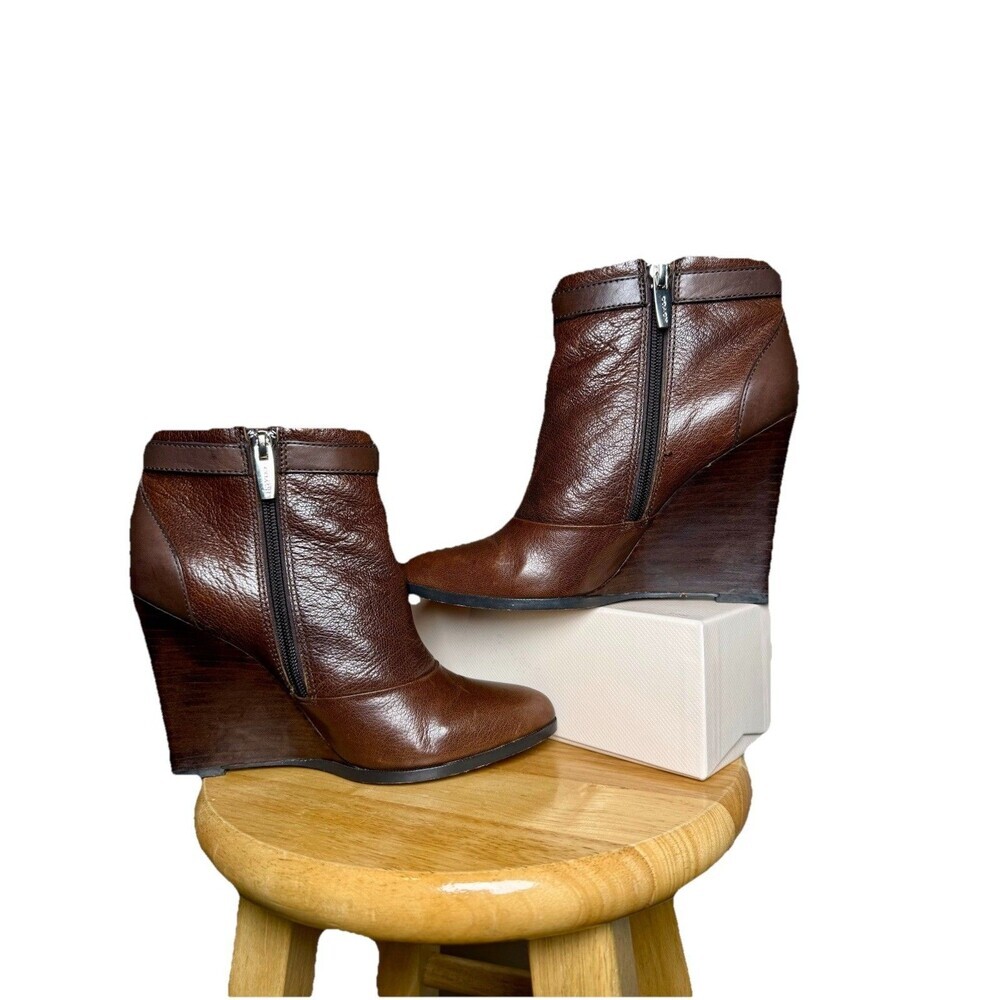 Coach Melody Leather Wedge Ankle Boots Brown Almond Toe Zip Size 7B - Picture 3 of 14
